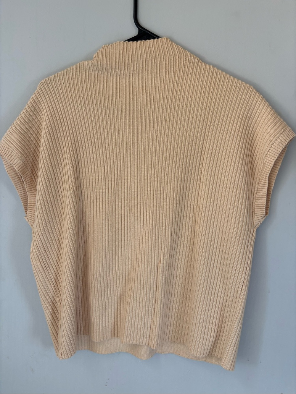 NWOT Mock Neck Ribbed Top - Picture 3 of 5
